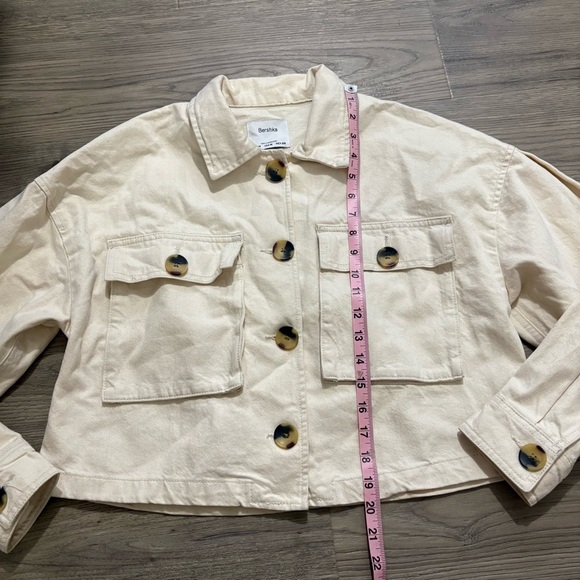 Bershka Women’s Sz M Ivory Canvas Jacket Pockets Buttons Classic Preppy Cropped - Picture 8 of 11